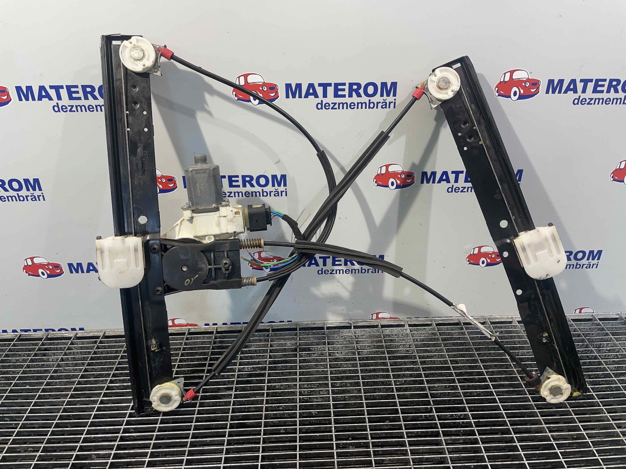 MACARA USA FATA DREAPTA FORD MONDEO MONDEO - - (2007 2014)