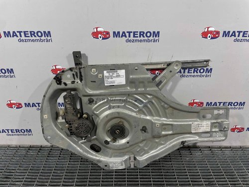 MACARA USA FATA DREAPTA HYUNDAI TUCSON - - (2004 2009)