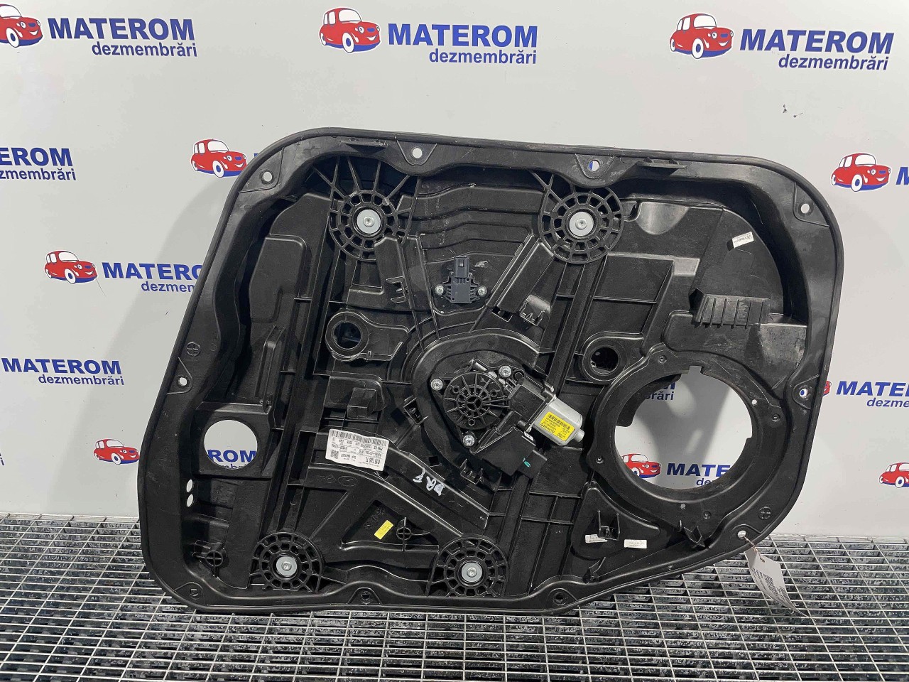 MACARA USA FATA DREAPTA HYUNDAI TUCSON - - (2015 2019)