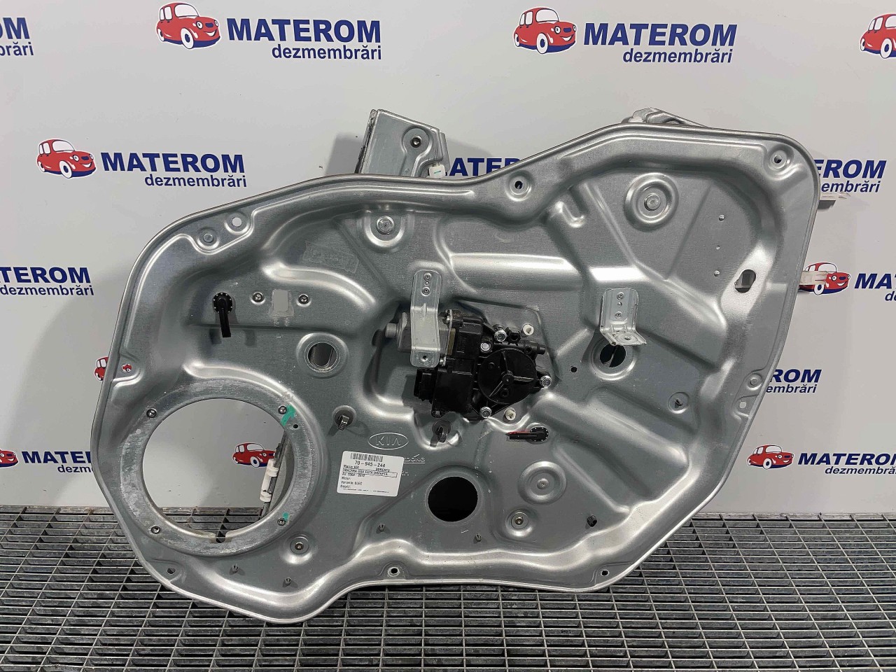MACARA USA FATA DREAPTA KIA SORENTO SORENTO - - (2009 2012)