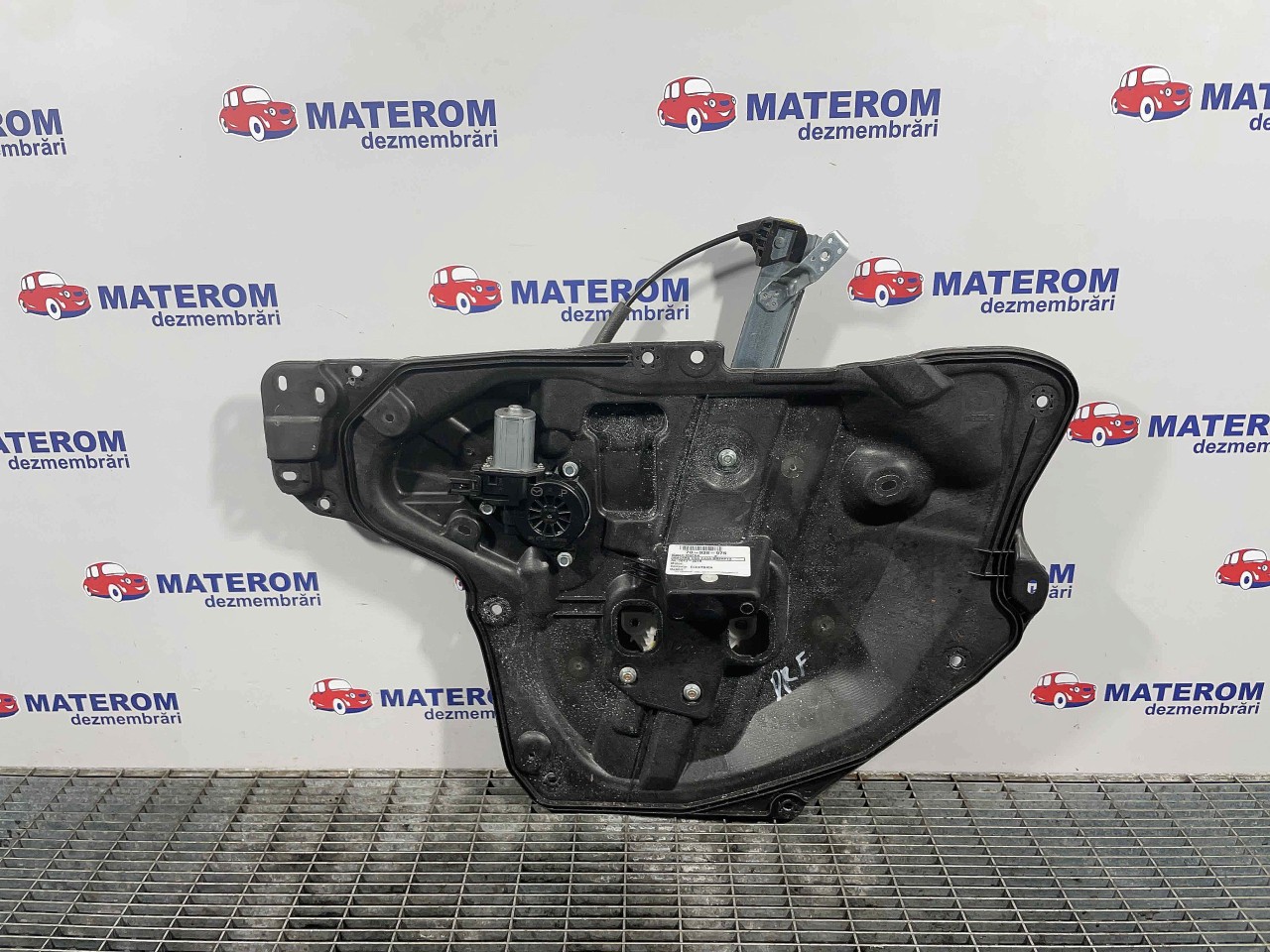 MACARA USA FATA DREAPTA MAZDA 3 3 - - (2013 2018)