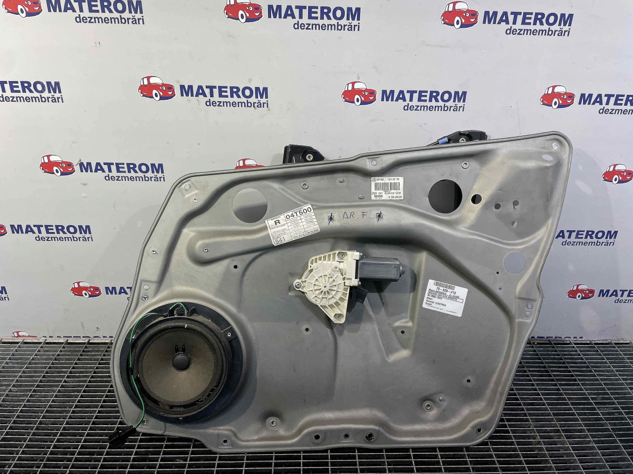 MACARA USA FATA DREAPTA MERCEDES A-CLASS - - (2008 2012)