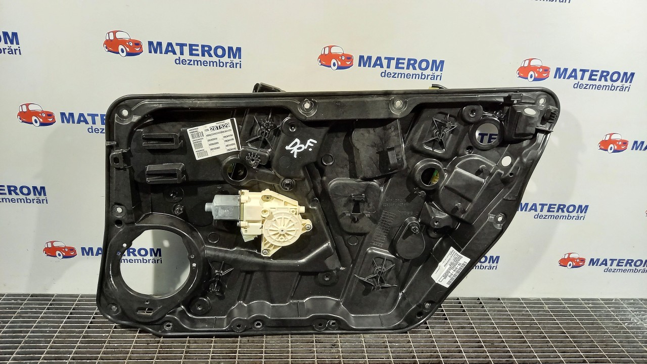 MACARA USA FATA DREAPTA MERCEDES A-CLASS - - (2012 2018)
