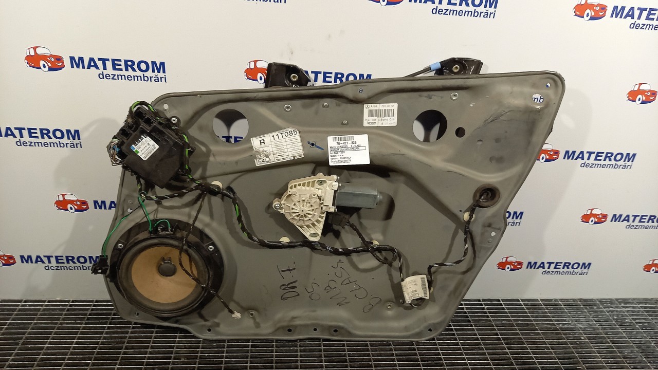 MACARA USA FATA DREAPTA MERCEDES B-CLASS - - (2005 2011)