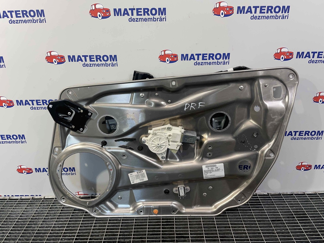 MACARA USA FATA DREAPTA MERCEDES C-CLASS - - (2007 2011)