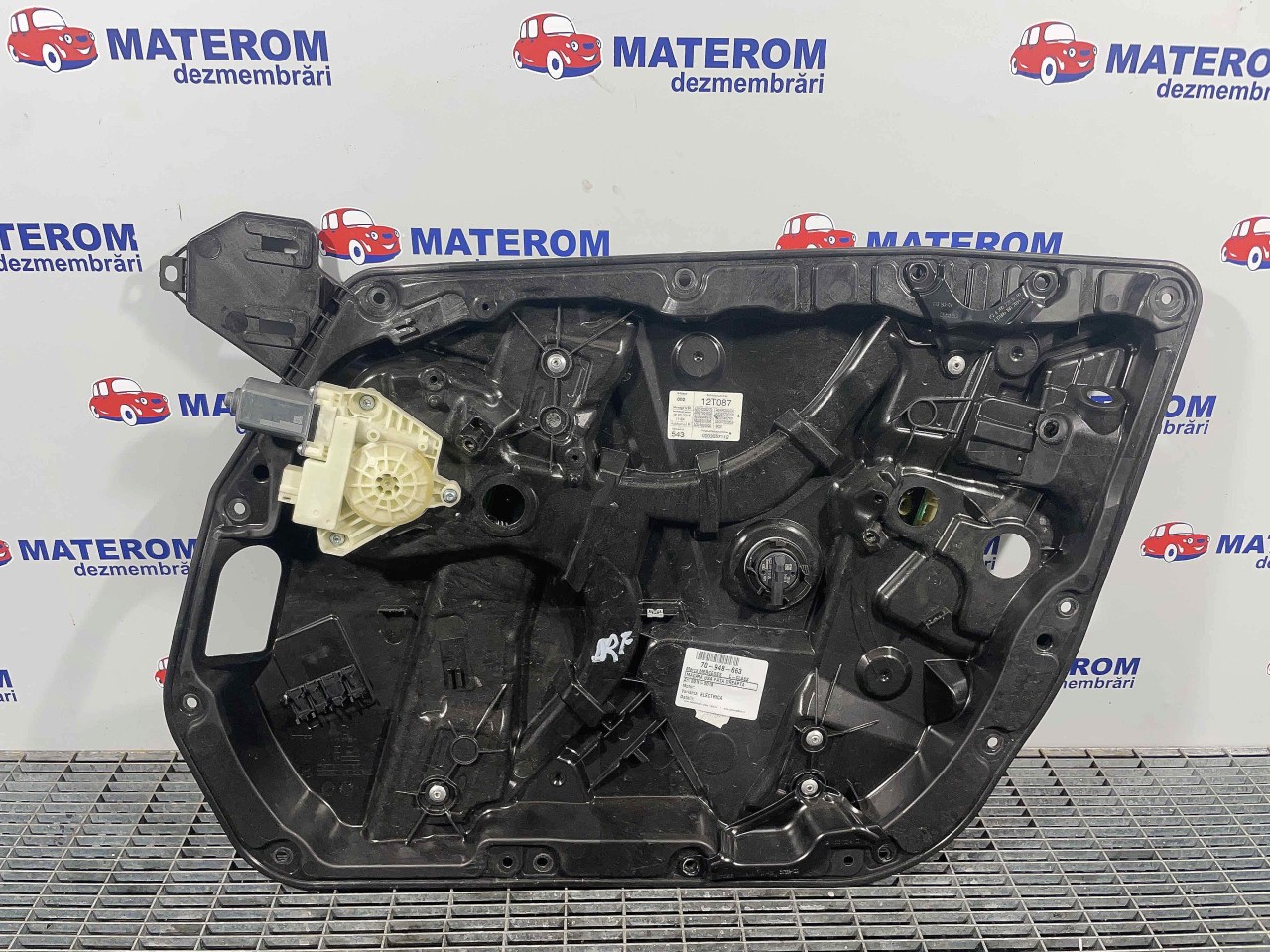 MACARA USA FATA DREAPTA MERCEDES C-CLASS C-CLASS - - (2014 2018)