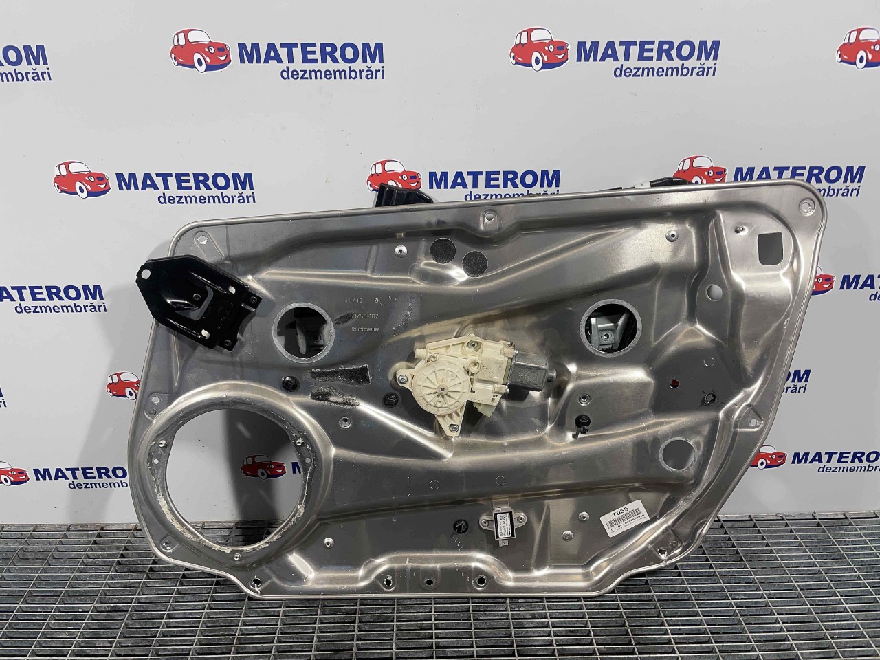 MACARA USA FATA DREAPTA MERCEDES C-CLASS C-CLASS - - (2007 2011)