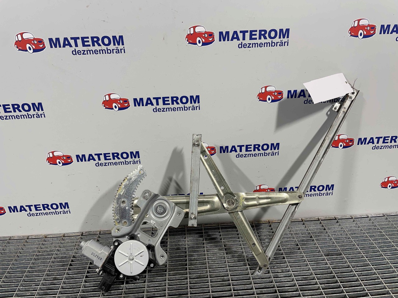 MACARA USA FATA DREAPTA MITSUBISHI OUTLANDER - - (2006 2012)