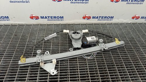 MACARA USA FATA DREAPTA NISSAN NOTE - - (2010 2012)