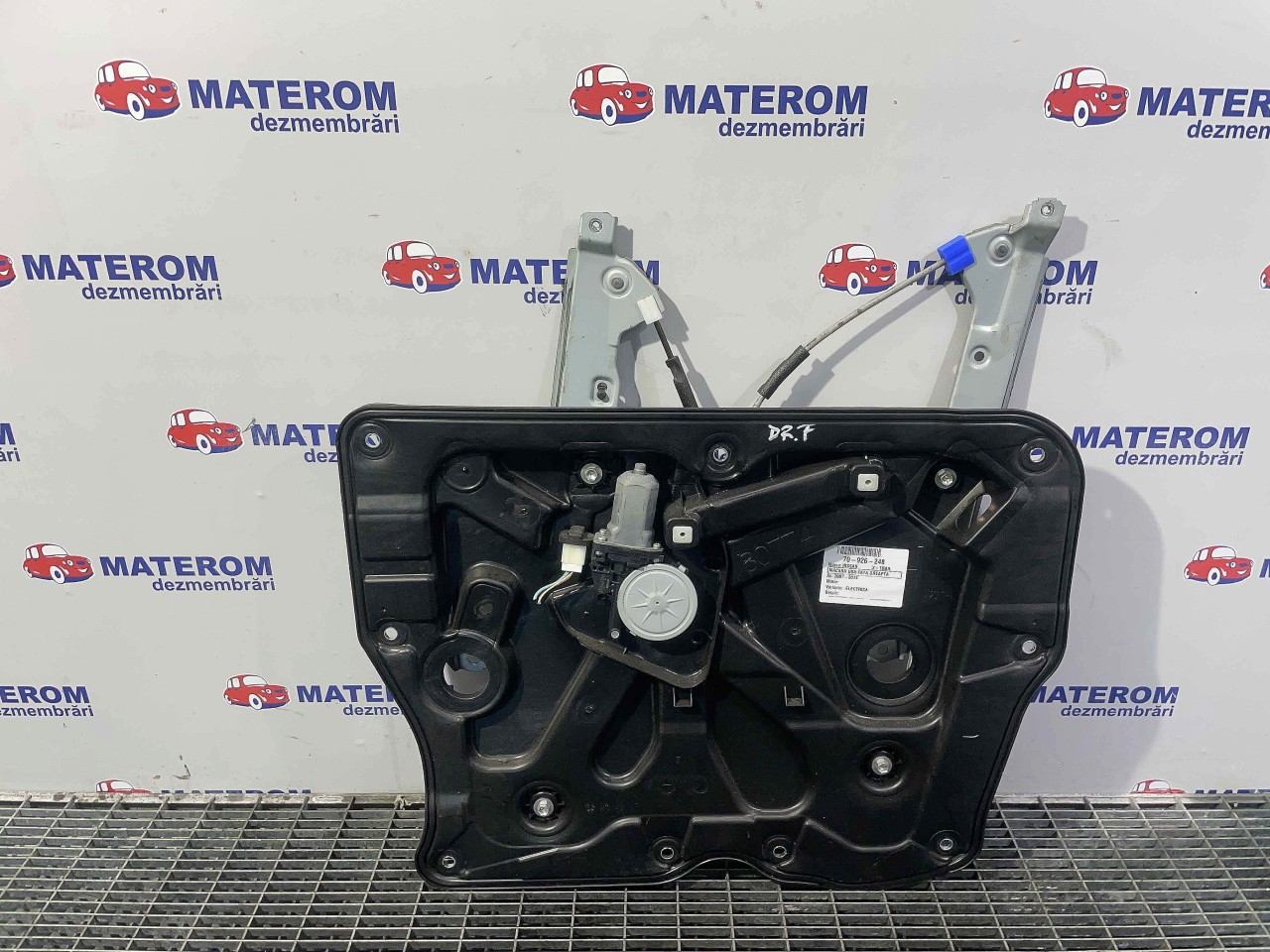 MACARA USA FATA DREAPTA NISSAN X-TRAIL -