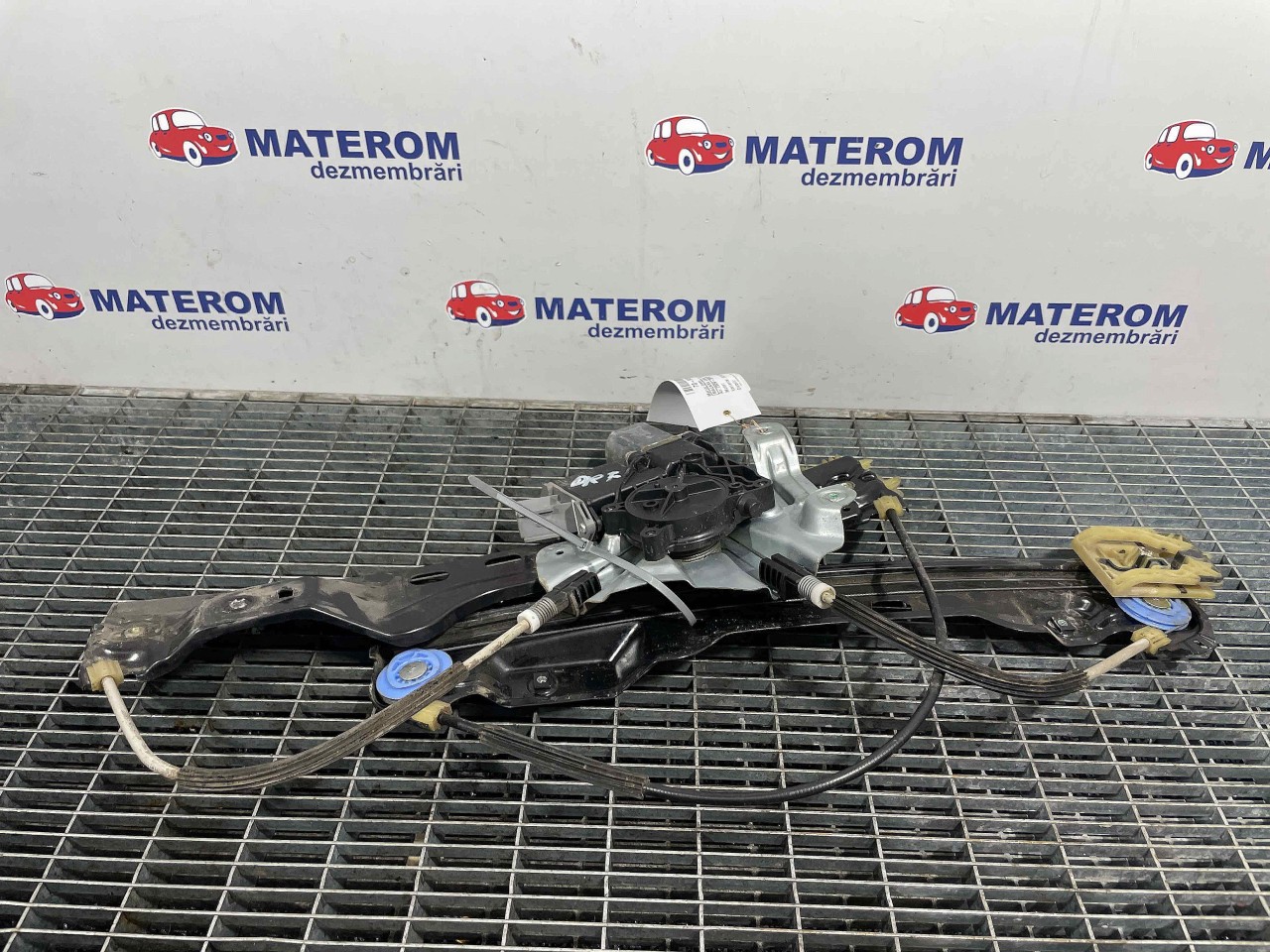 MACARA USA FATA DREAPTA OPEL ASTRA J - - (2009 2012)