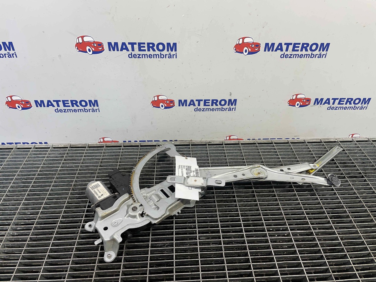 MACARA USA FATA DREAPTA OPEL CORSA C - - (2000 2006)