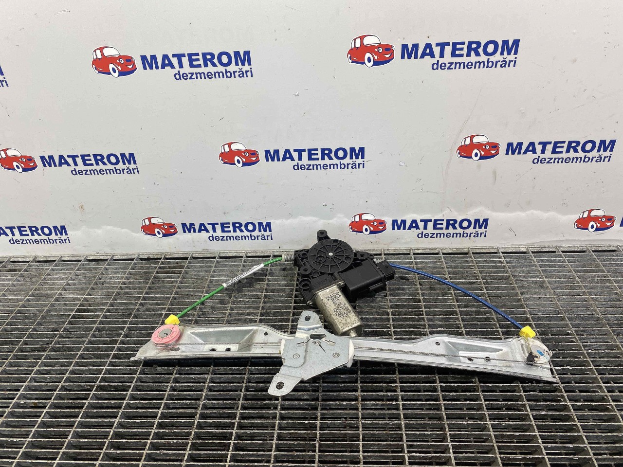 MACARA USA FATA DREAPTA OPEL CORSA D CORSA D - - (2006 2011)