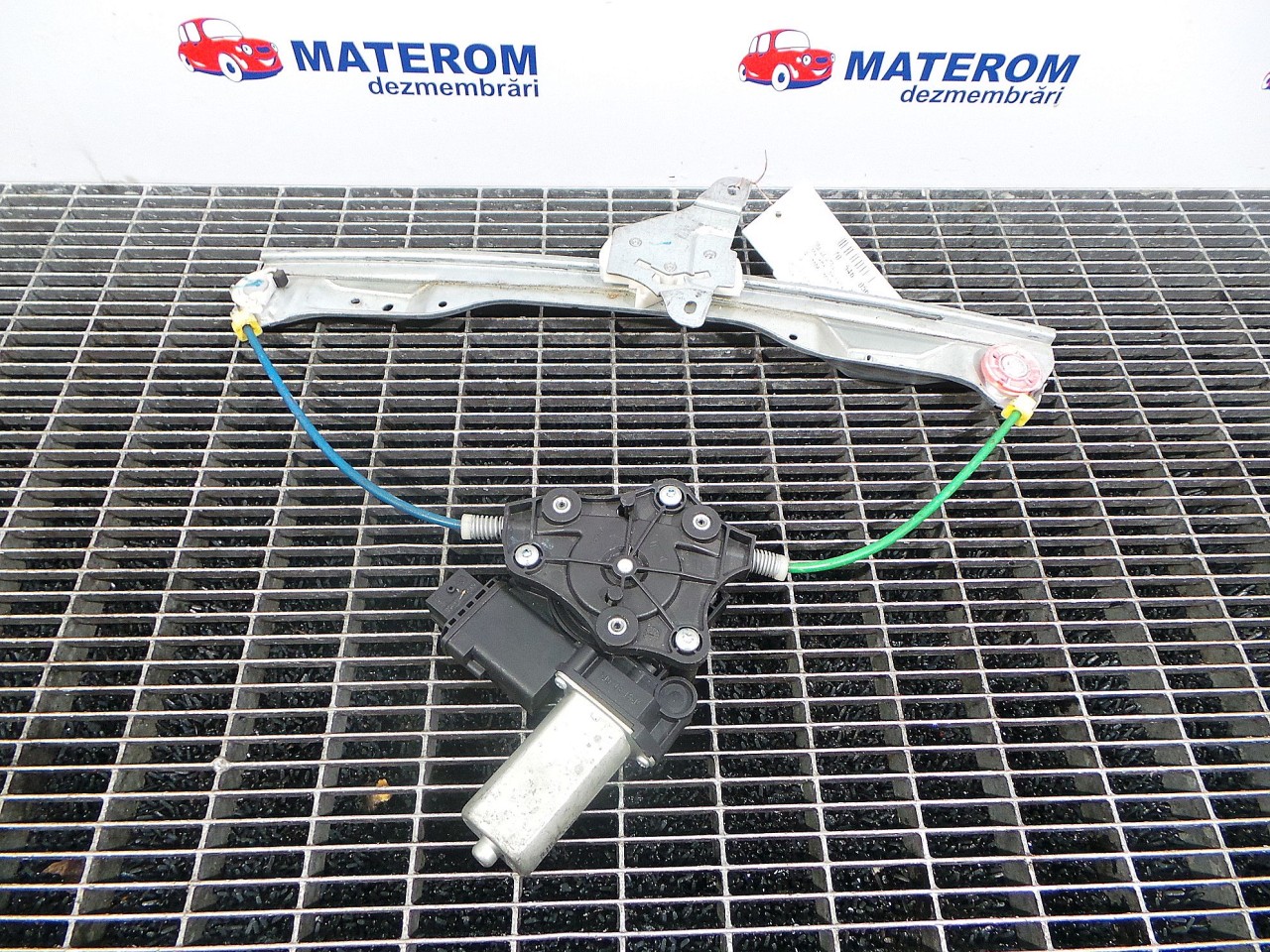 MACARA USA FATA DREAPTA OPEL CORSA D CORSA D - - (2006 2011)