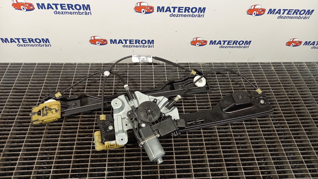 MACARA USA FATA DREAPTA OPEL ZAFIRA C - 