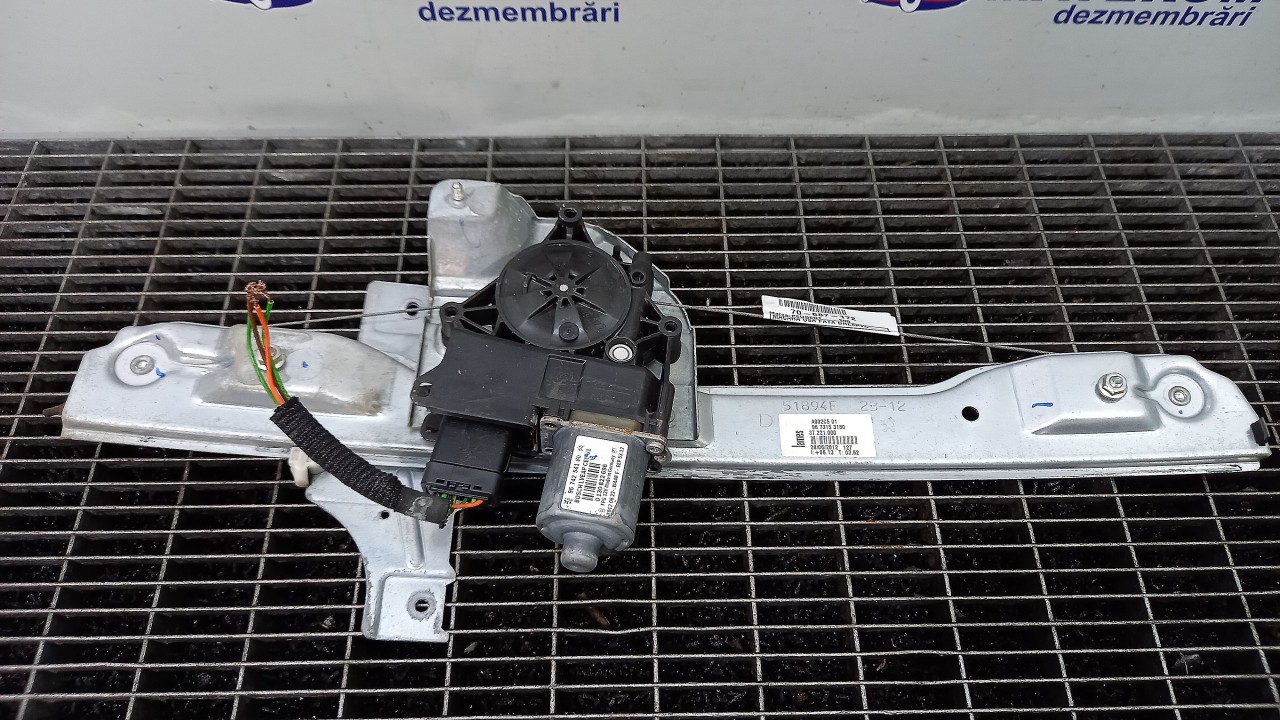MACARA USA FATA DREAPTA PEUGEOT 208 208 - - (2012 2015)