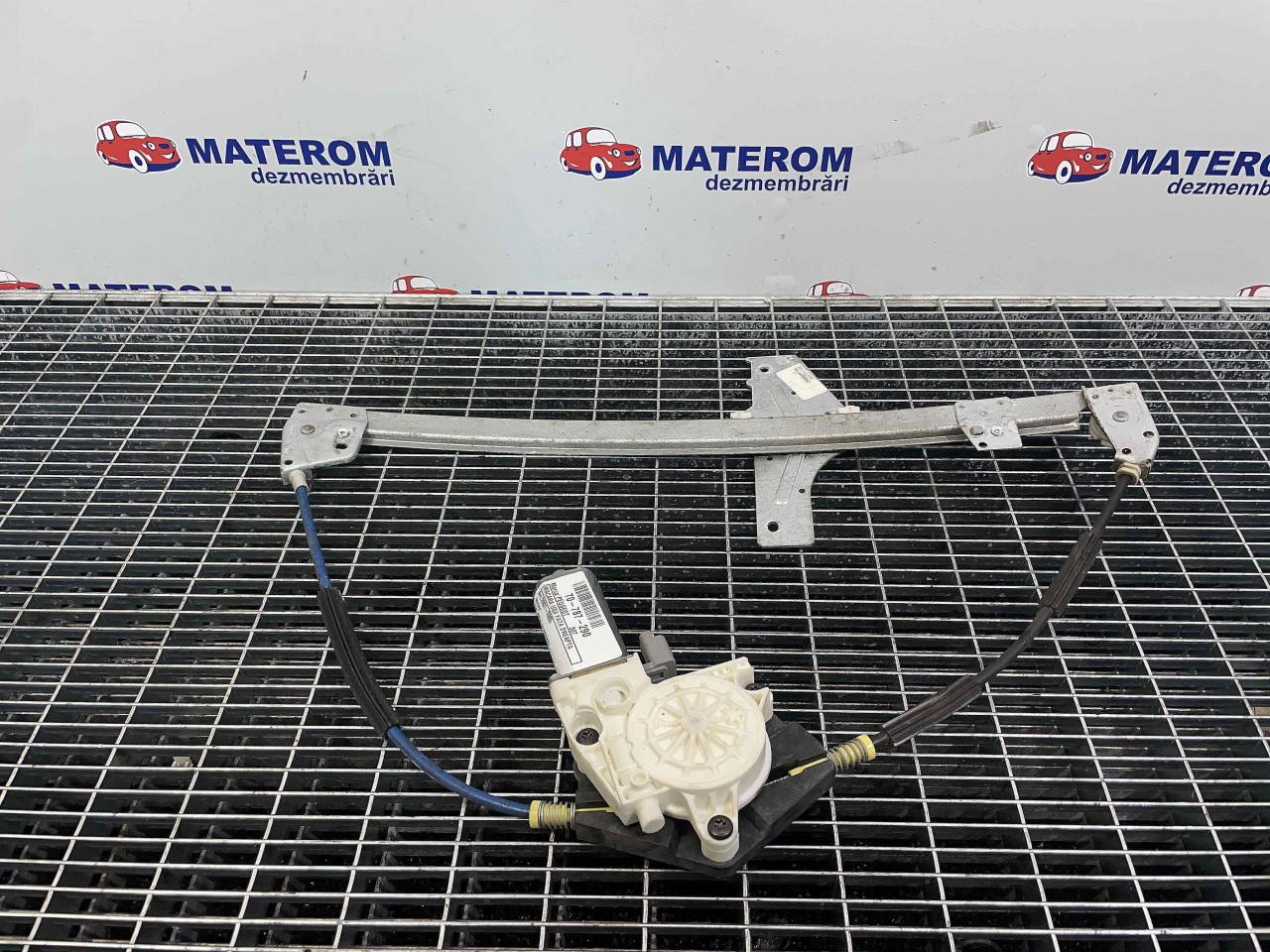 MACARA USA FATA DREAPTA PEUGEOT 307 307 - - (2001 2005)