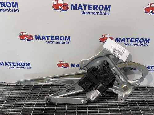 MACARA USA FATA DREAPTA RENAULT MEGANE - - (2012 2016)