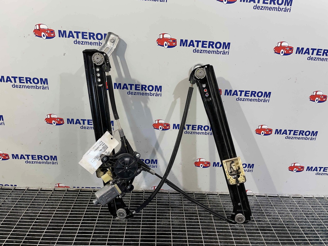 MACARA USA FATA DREAPTA SEAT ATECA - - (2016 2020)