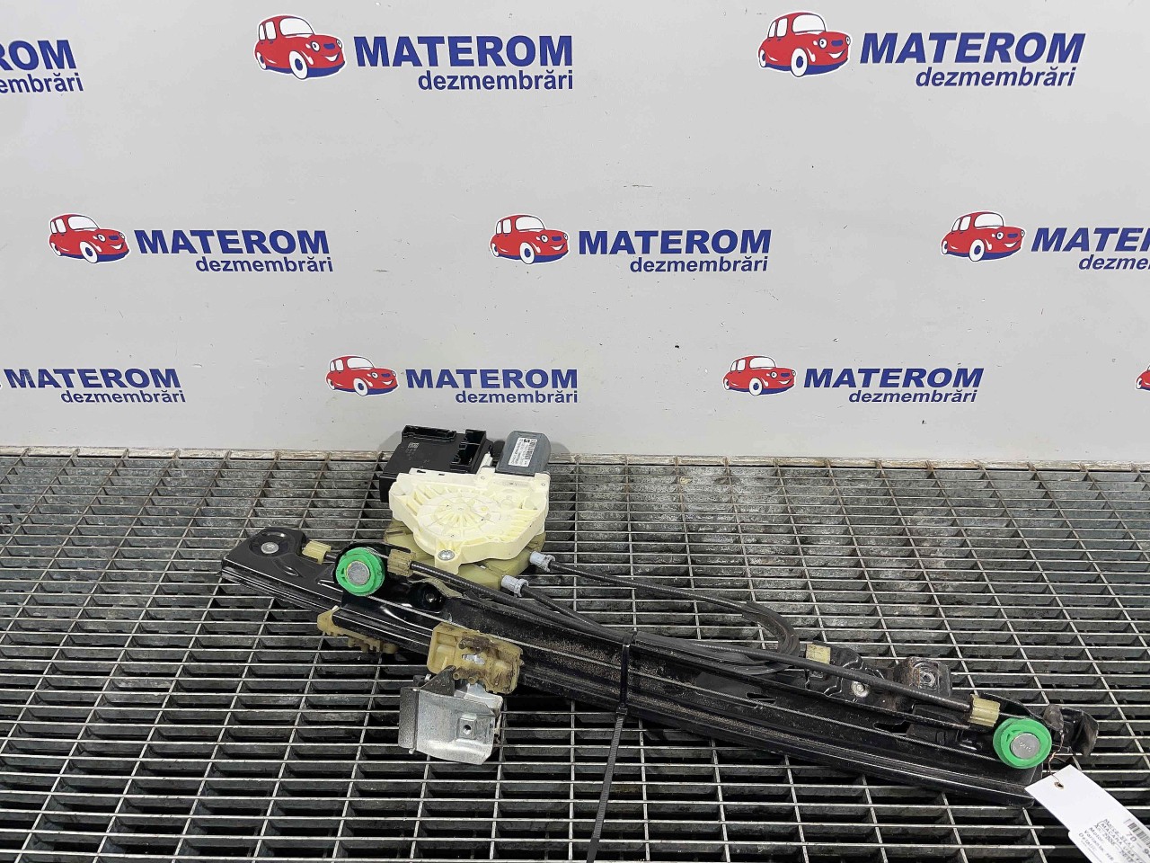 MACARA USA FATA DREAPTA SEAT LEON - - (2