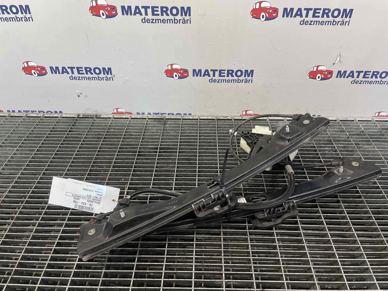 MACARA USA FATA DREAPTA SKODA RAPID - - 
