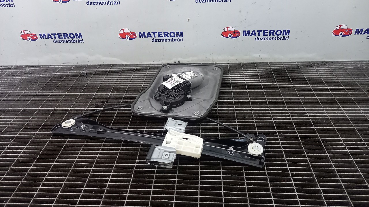 MACARA USA FATA DREAPTA SKODA ROOMSTER - - (2010 2015)