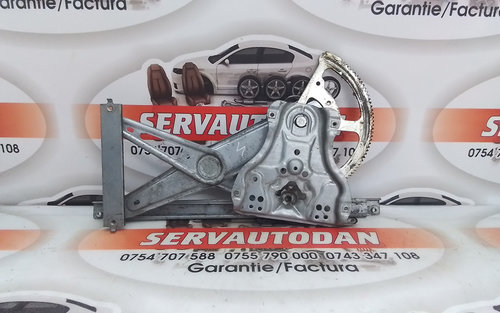 Macara usa fata dreapta Toyota Avensis (2003-2008) T25 2.0 Motorina 2007