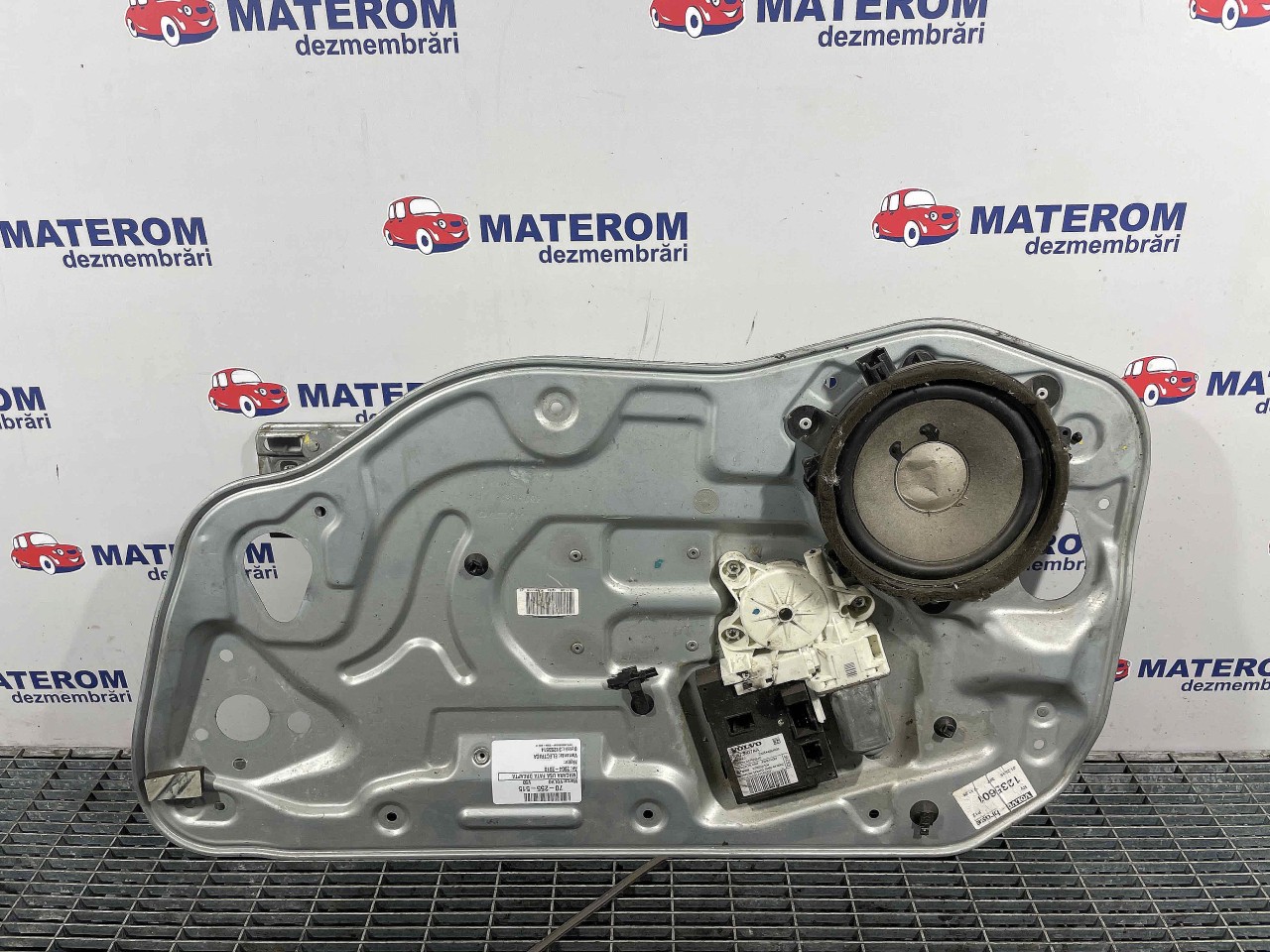 MACARA USA FATA DREAPTA VOLVO V50 V50 - - (2004 2010)