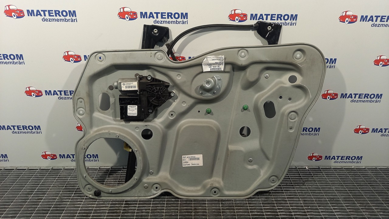 MACARA USA FATA DREAPTA VW CADDY - - (2010 2015)