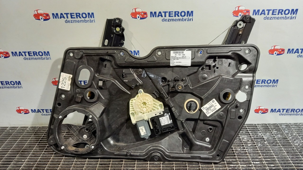 MACARA USA FATA DREAPTA VW GOLF VI - - (2008 2012)