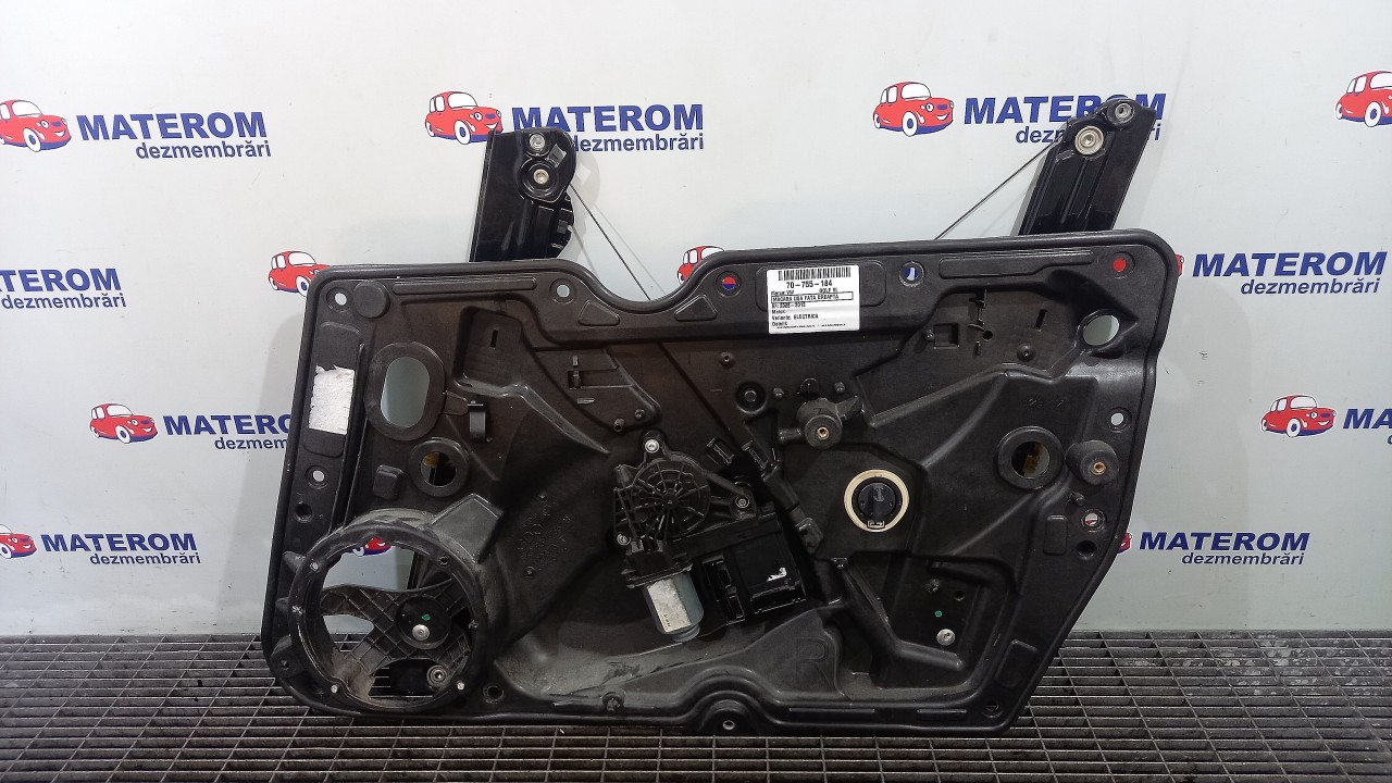MACARA USA FATA DREAPTA VW GOLF VI - - (2008 2012)