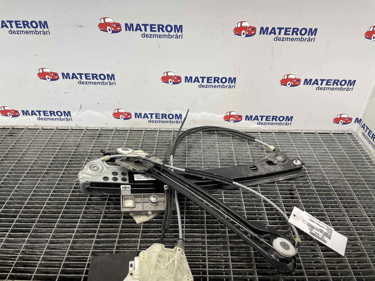 MACARA USA FATA DREAPTA VW GOLF VI - - (2010 2015)