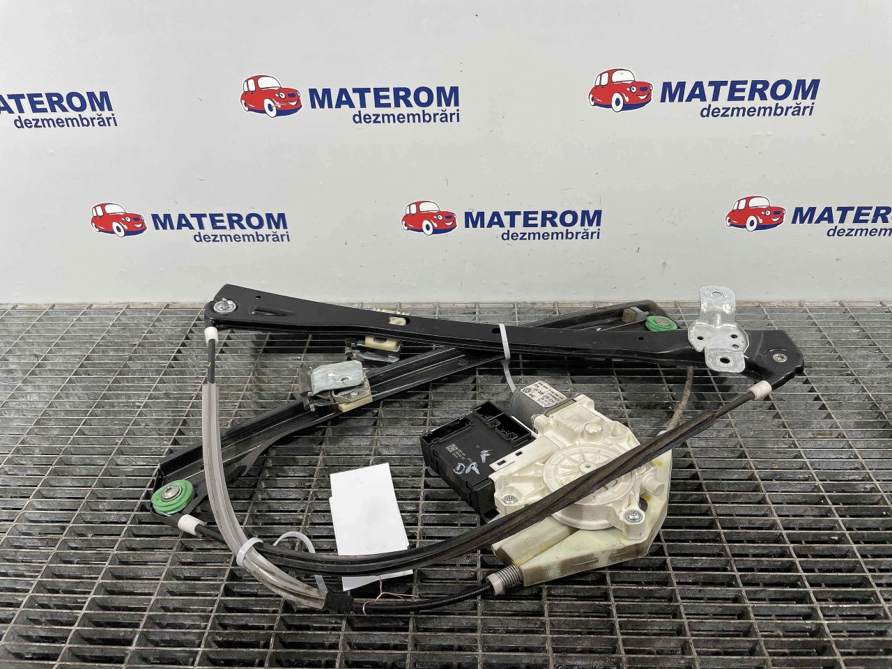 MACARA USA FATA DREAPTA VW GOLF VI GOLF VI - - (2008 2012)