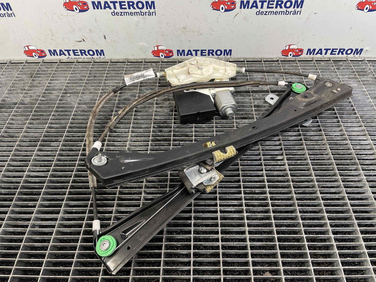 MACARA USA FATA DREAPTA VW JETTA III JETTA III - - (2005 2010)
