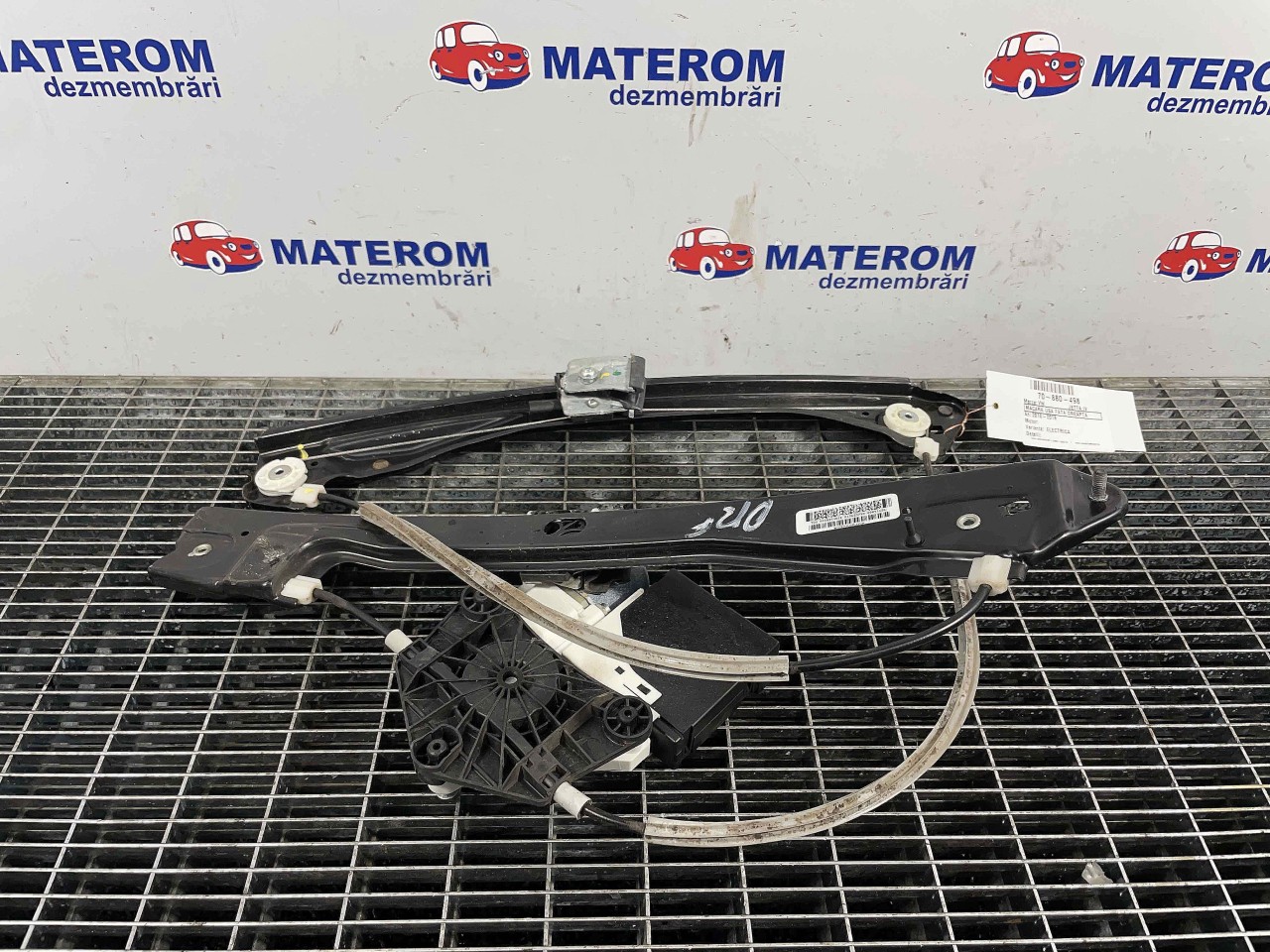 MACARA USA FATA DREAPTA VW JETTA IV - - (2010 2019)