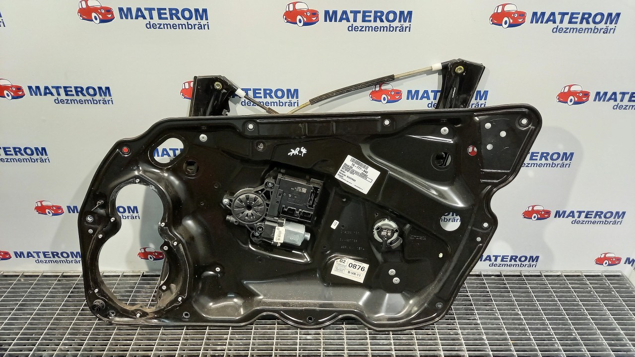 MACARA USA FATA DREAPTA VW PASSAT - - (2010 2014)