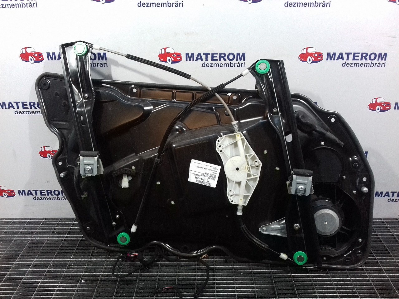 MACARA USA FATA DREAPTA VW PASSAT - - (2010 2014)