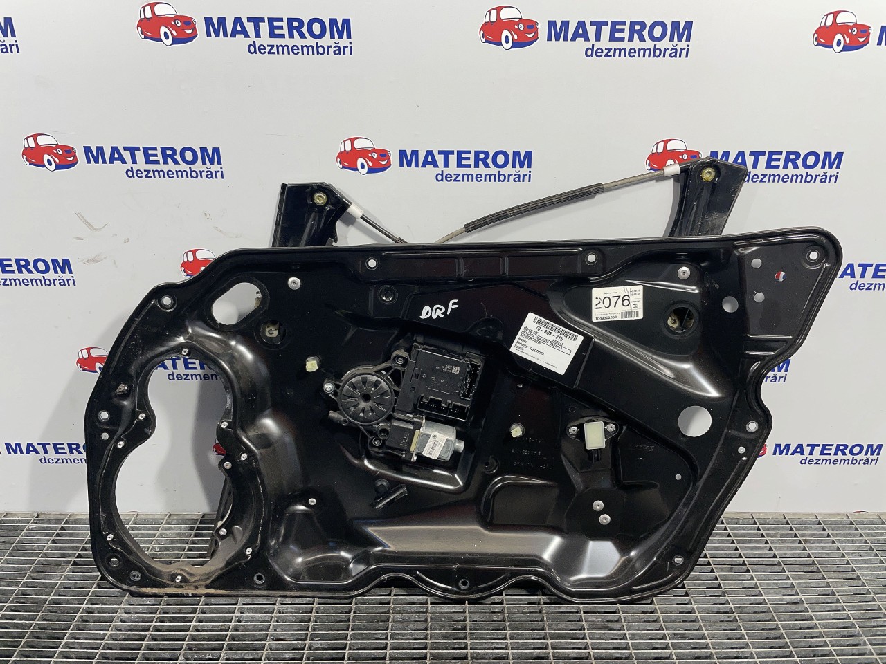 MACARA USA FATA DREAPTA VW PASSAT - - (2010 2015)