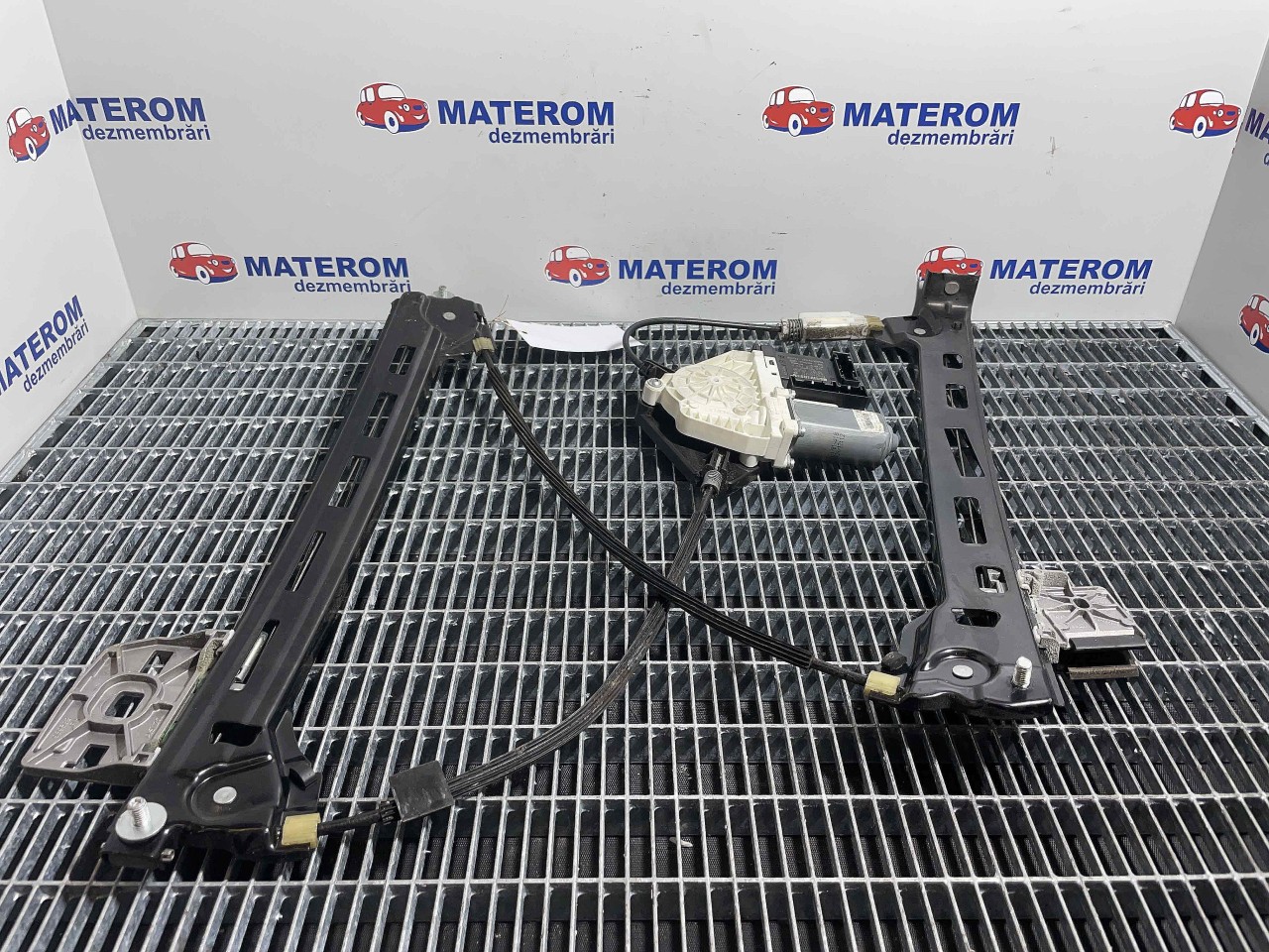 MACARA USA FATA DREAPTA VW PASSAT CC PASSAT CC - - (2008 2012)