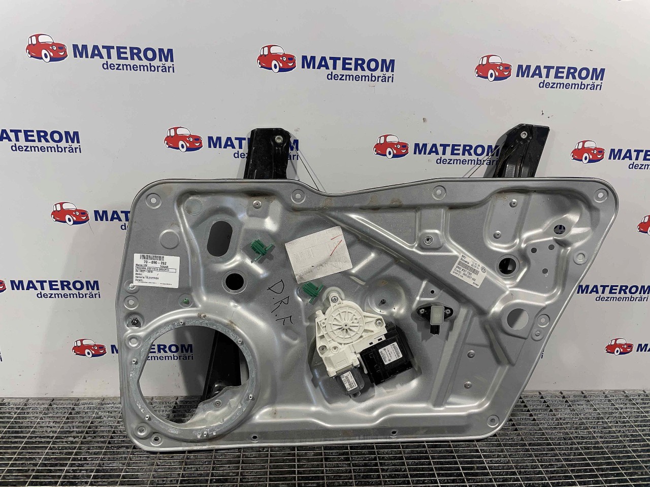MACARA USA FATA DREAPTA VW TIGUAN - - (2007 2010)