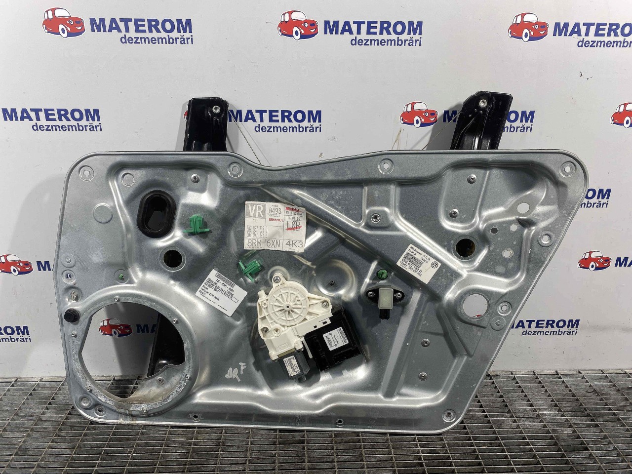 MACARA USA FATA DREAPTA VW TIGUAN - - (2007 2010)