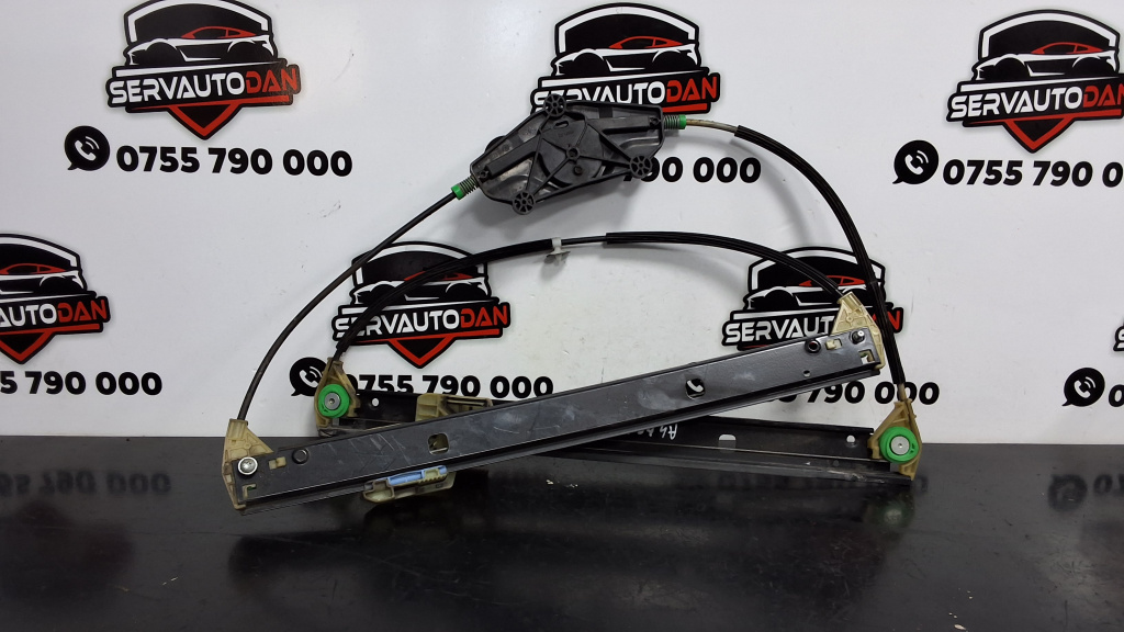 Macara usa fata stanga Audi A4 (2008-2011) [8K2, B8] 2.0 Motorina 2010, 8K0837461A