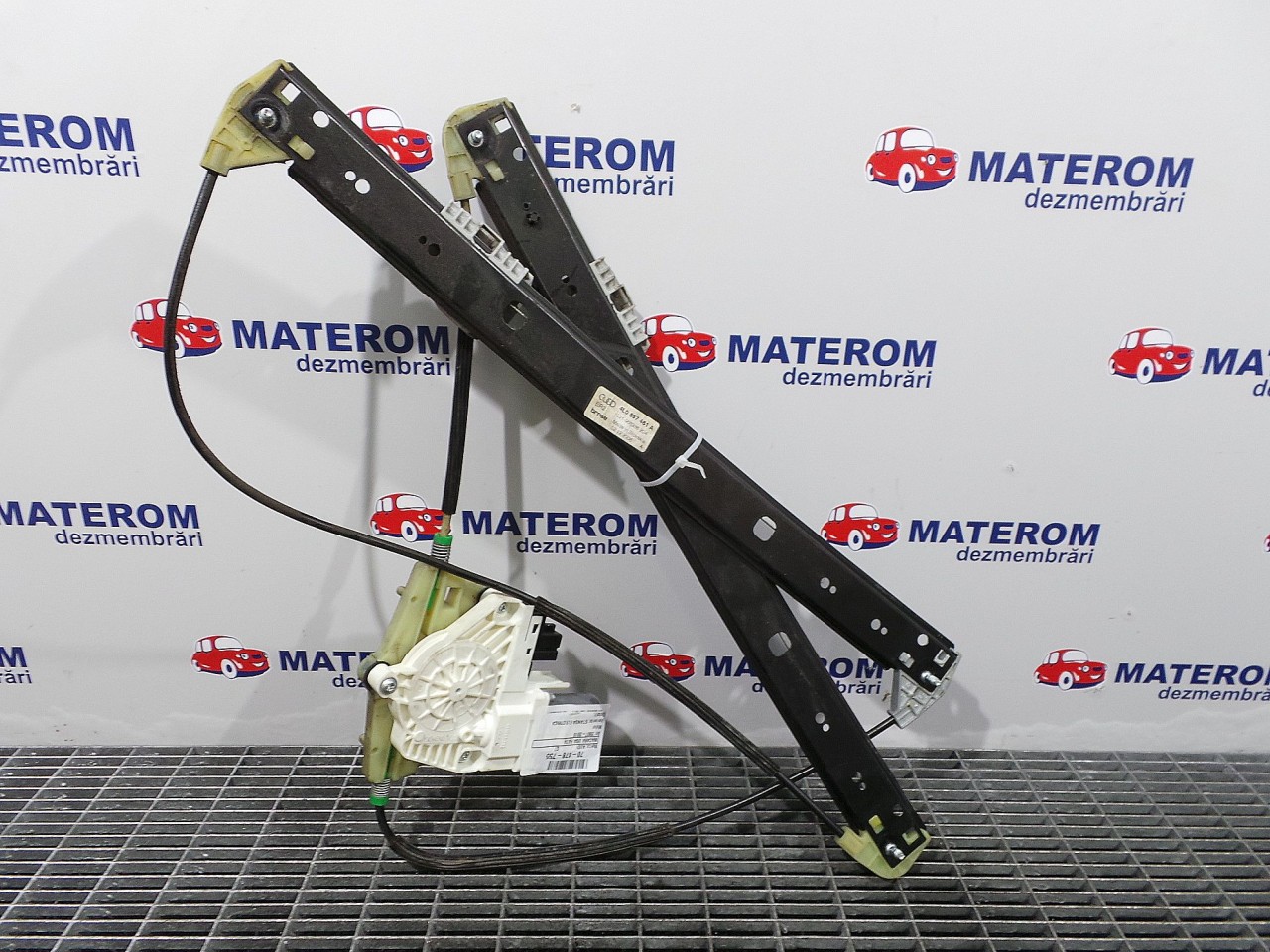 MACARA USA FATA STANGA AUDI Q7 - - (2006 2010)
