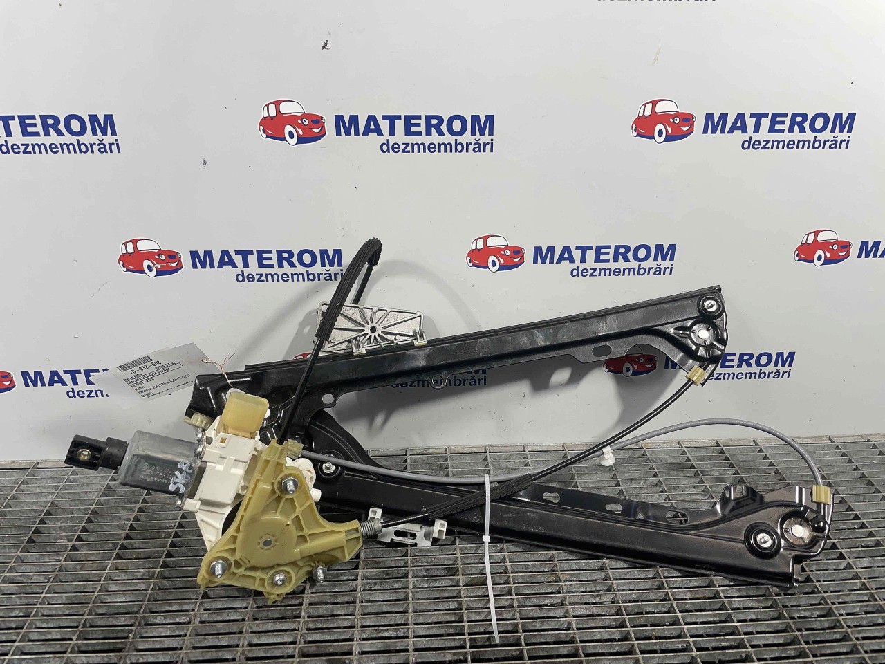 MACARA USA FATA STANGA BMW SERIA 3 E 92 - - (2007 2010)