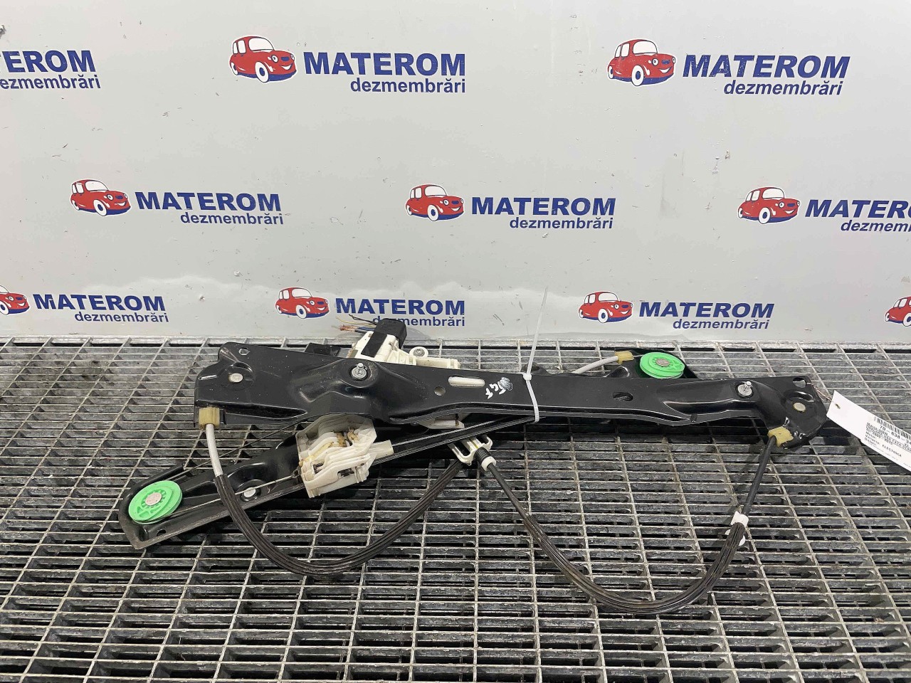 MACARA USA FATA STANGA BMW X1 X1 - - (2009 2015)