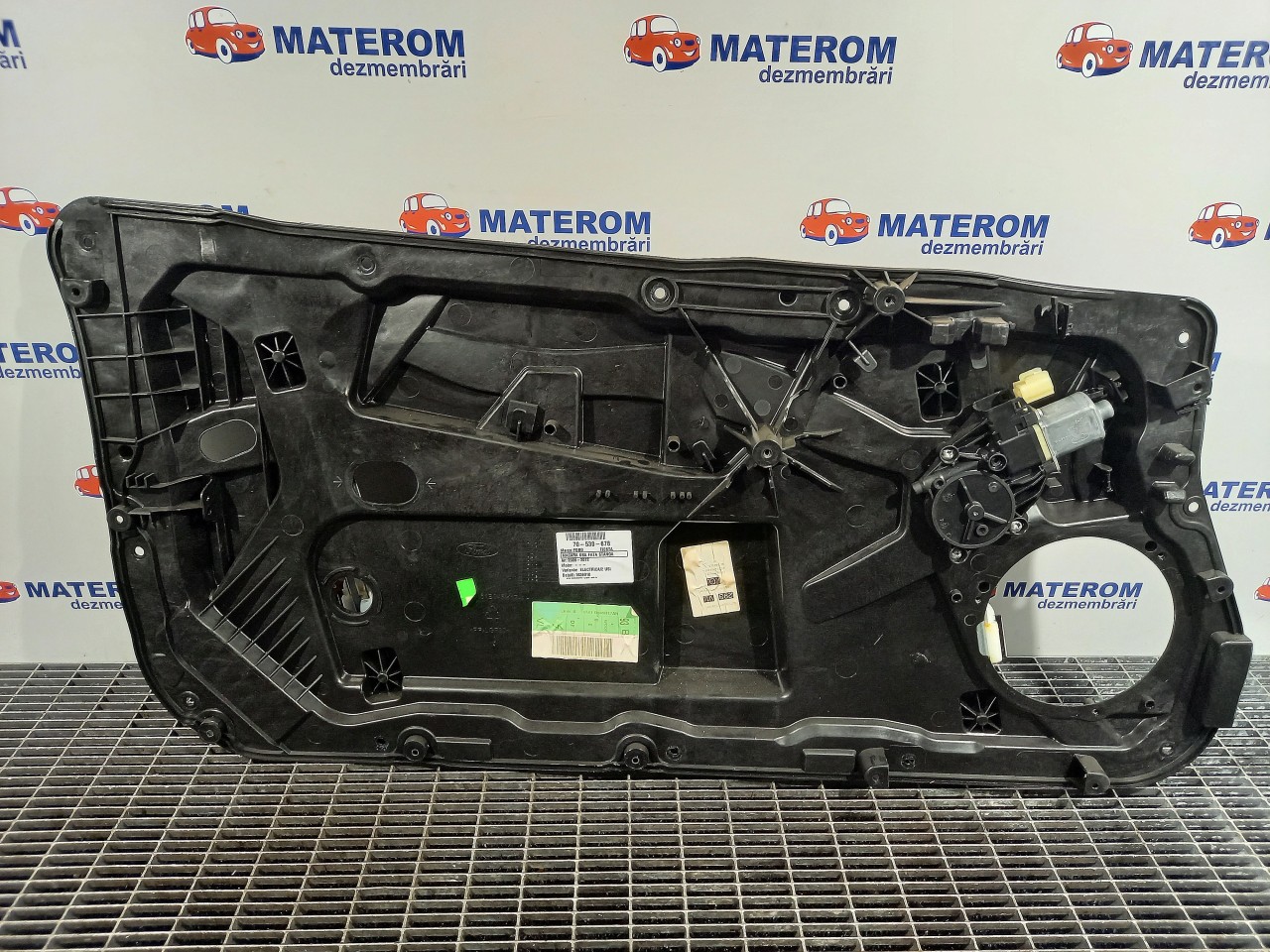 MACARA USA FATA STANGA FORD FIESTA - - (2008 2012)