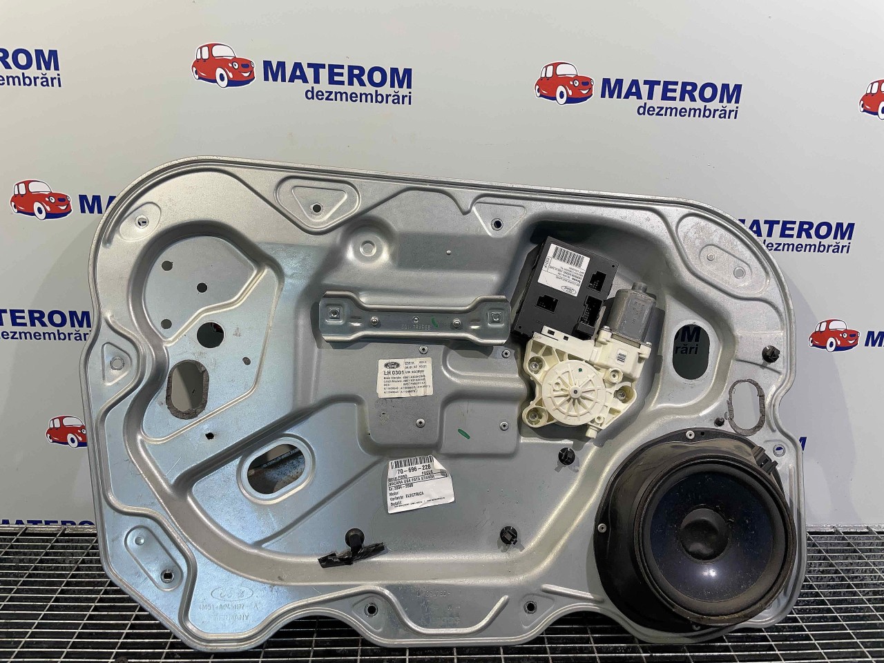 MACARA USA FATA STANGA FORD FOCUS FOCUS - - (2004 2008)