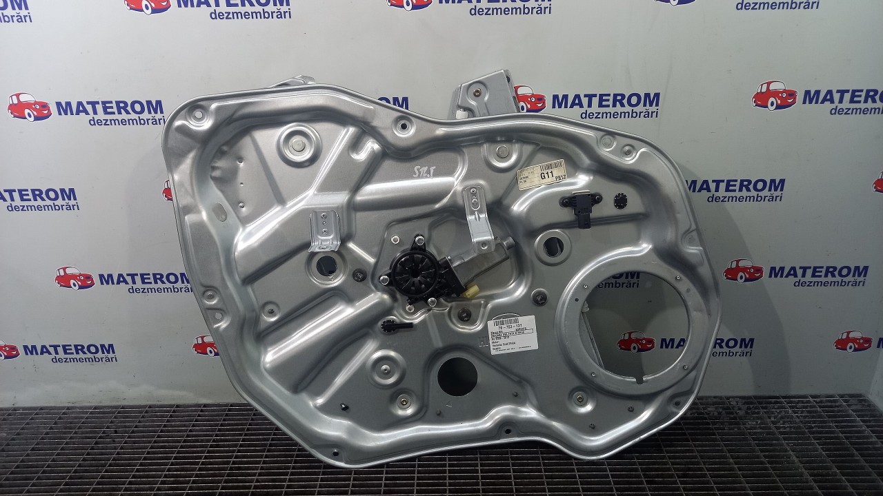 MACARA USA FATA STANGA KIA SORENTO - - (2009 2012)