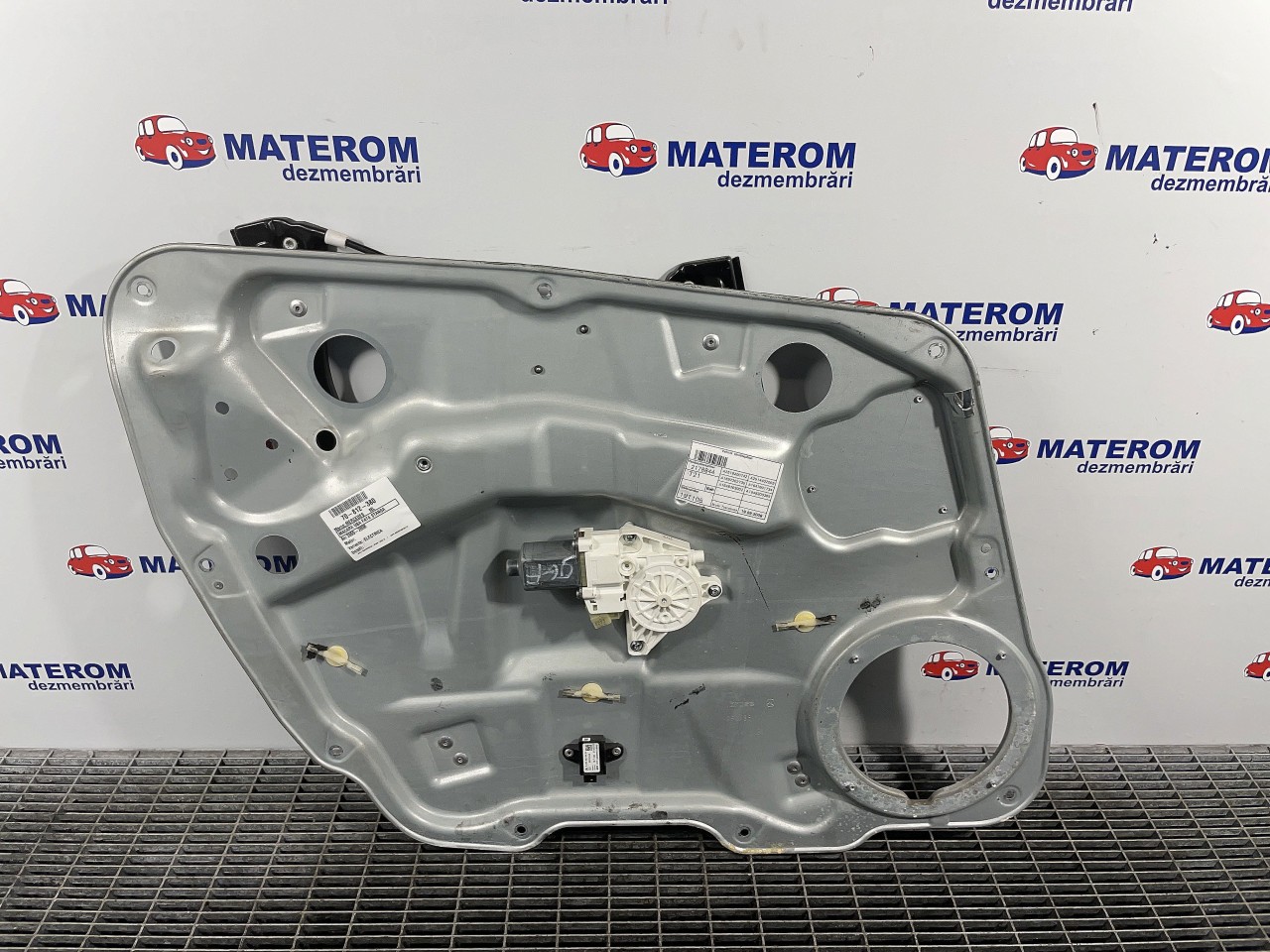 MACARA USA FATA STANGA MERCEDES ML ML - - (2005 2008)