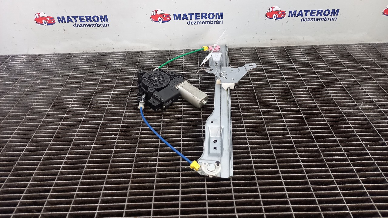 MACARA USA FATA STANGA OPEL CORSA D - - 